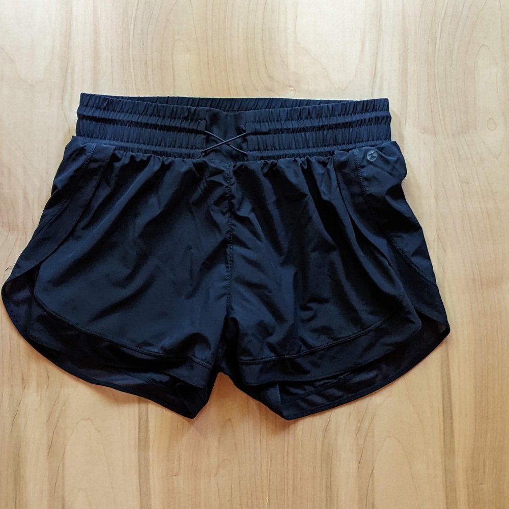 Danskin Layered Short